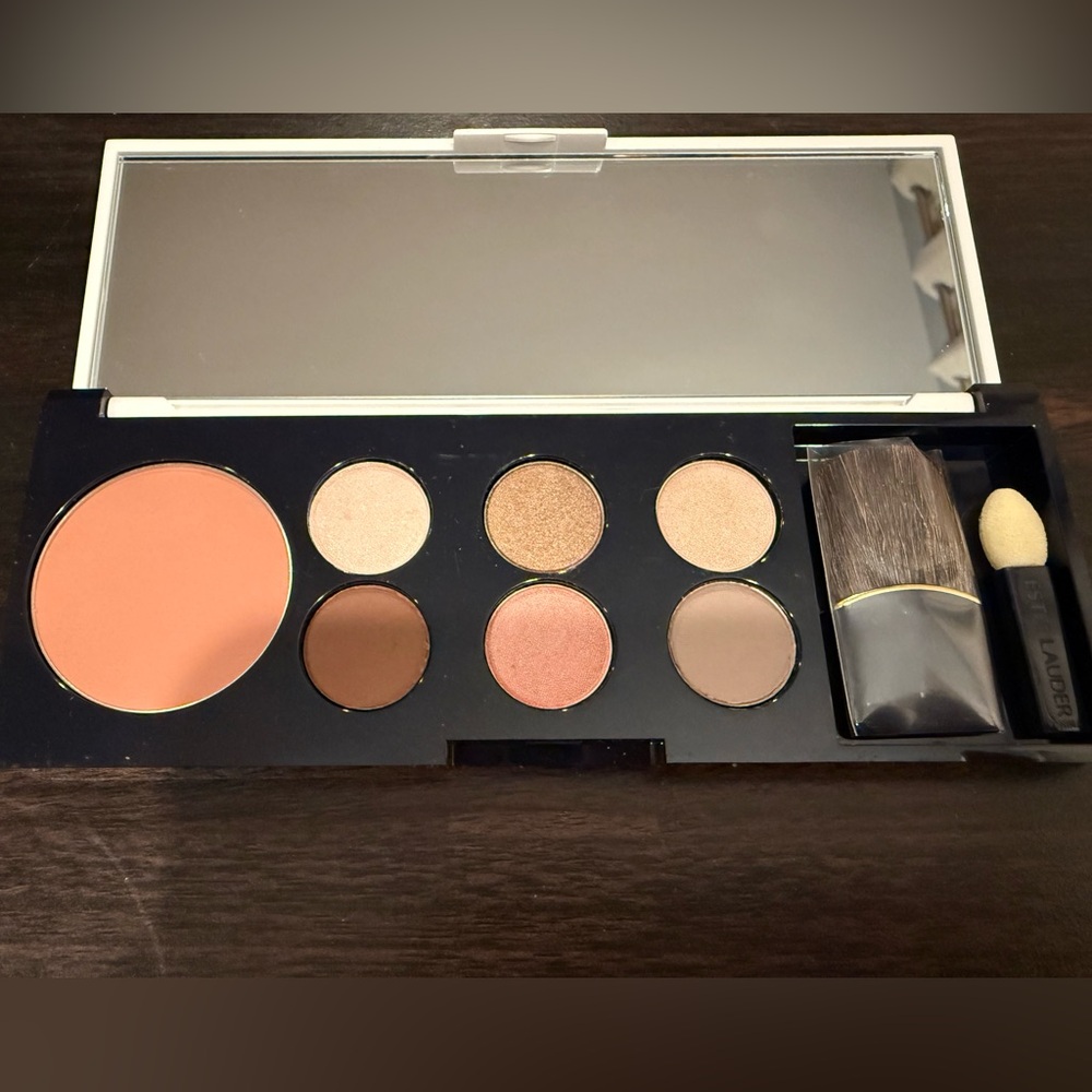 Estée Lauder | Lisa Perry Eye and Cheek Palette